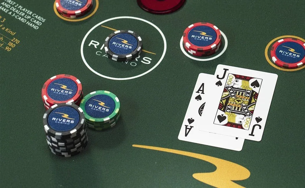 Video poker interface on a screen